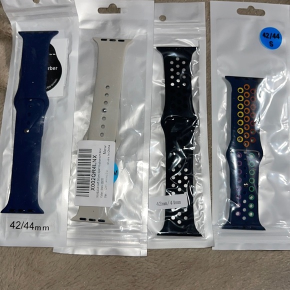 Other - New set/4 Apple Watch bands 42/44mm